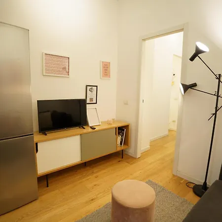 M5 Cenisio 5min-buzzi 3min-citylife-mico-chinatown-ac דירה *