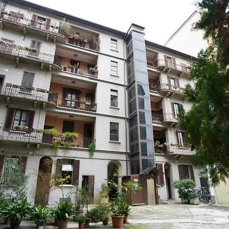 דירה M5 Cenisio 5min-buzzi 3min-citylife-mico-chinatown-ac *